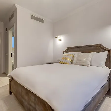Levin Otel *